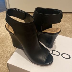 Aldo Joost Wedges